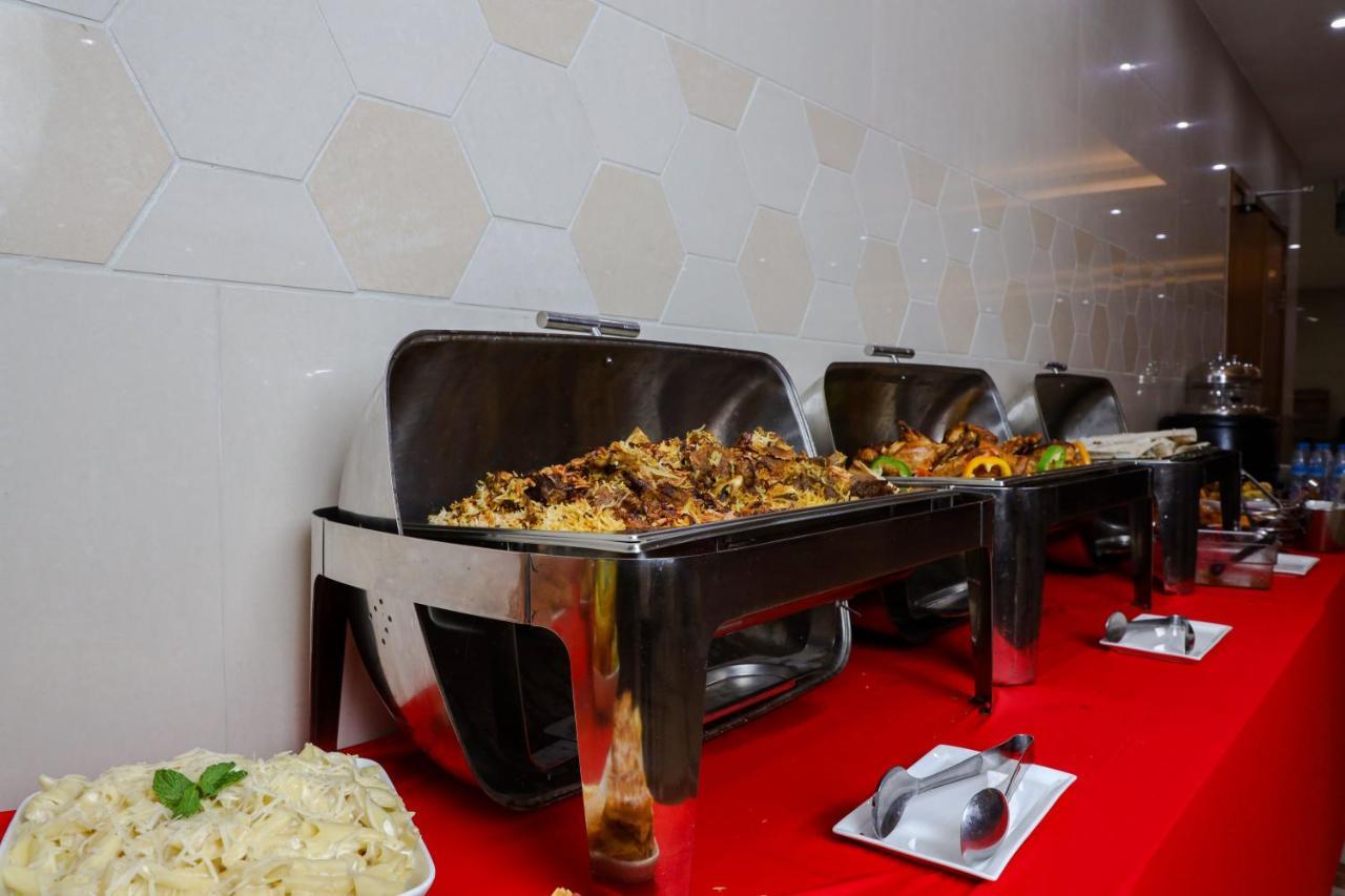 Al Azmy 116 Hotel Sharjah Exterior photo