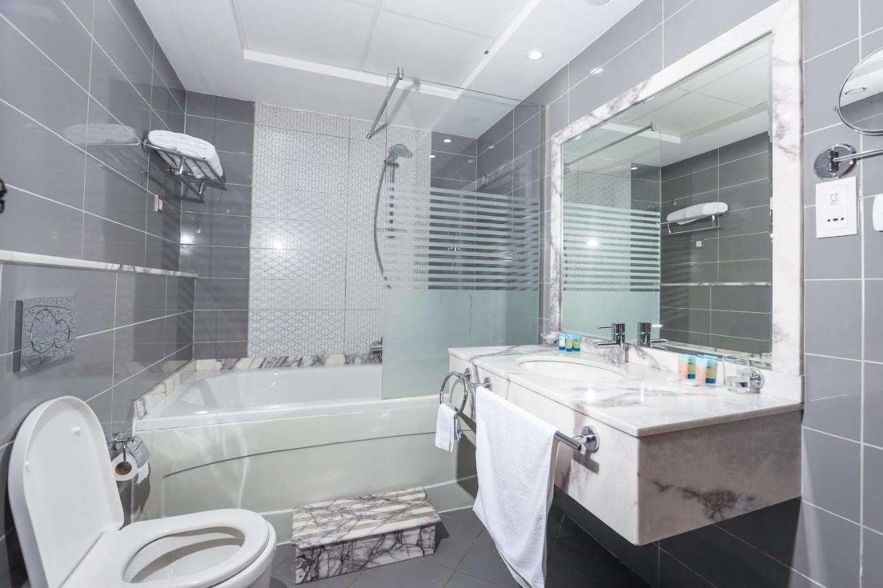 Al Azmy 116 Hotel Sharjah Exterior photo